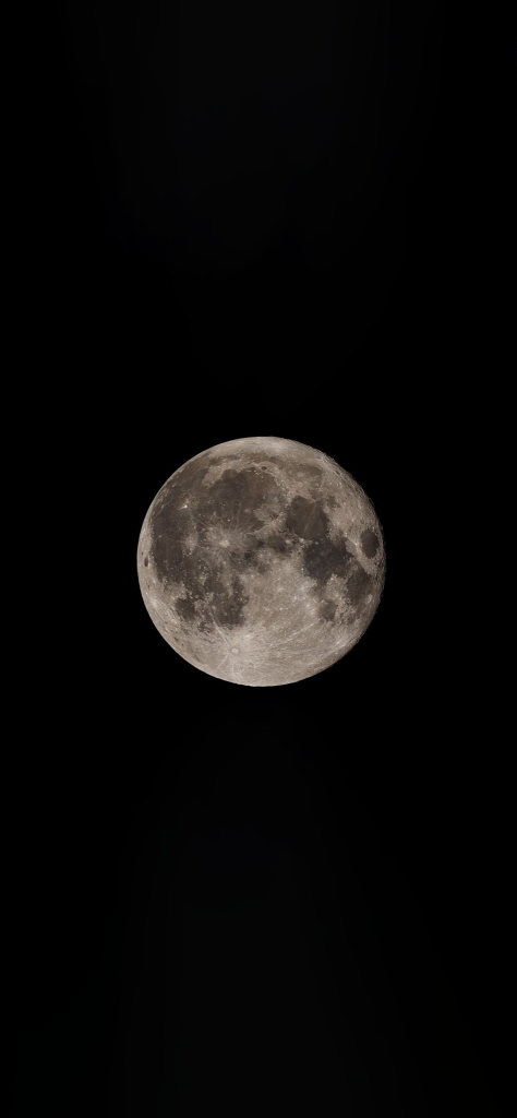 Fondo de pantalla de la luna para android e iphone
